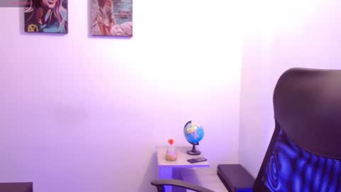 MEGAN online show from February 16, 9:38 pm