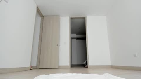 meganmir1 online show from March 9, 1:37 pm