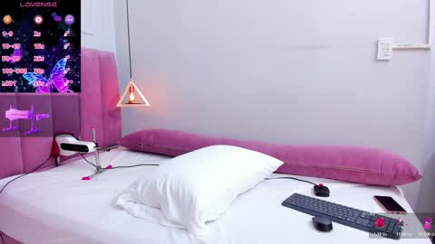 Megan  online show from September 25, 7:28 pm