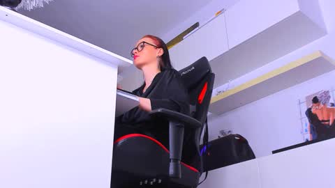 Snapshot of meganstones chatting on September 24, 7:50 pm Megan online show from September 24, 7:50 pm