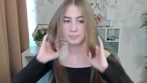 Megan online show from December 13, 12:39 pm