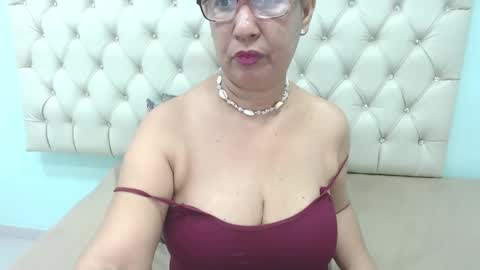 milfpleasure online show from December 31, 12:57 pm