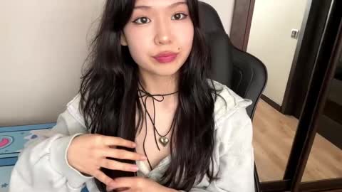 Snapshot of melana_love chatting on March 10, 10:59 am Melana online show from March 10, 10:59 am