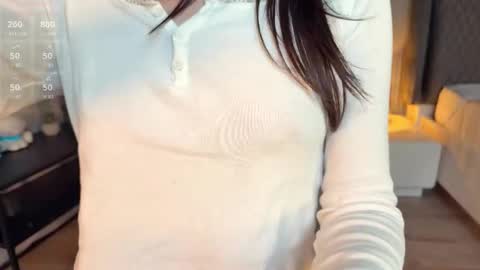 Snapshot of melana_love chatting on November 3, 1:34 pm Melana online show from November 3, 1:34 pm