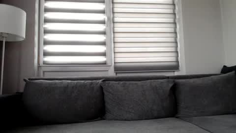 Melania online show from December 6, 11:00 am