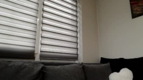 Melania online show from December 20, 10:27 am