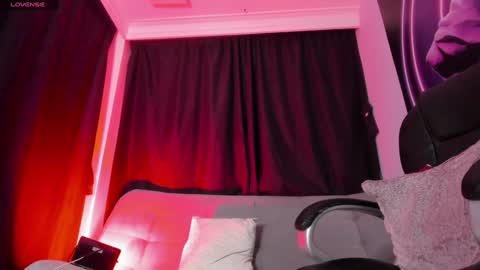 melani greyy online show from February 6, 11:04 pm