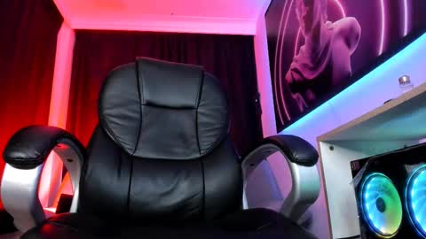 melani greyy online show from February 15, 11:58 pm