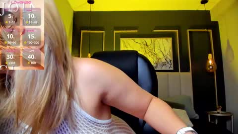 Melanie online show from March 7, 10:10 pm