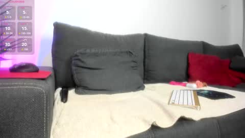 melanie_way online show from September 27, 5:07 pm