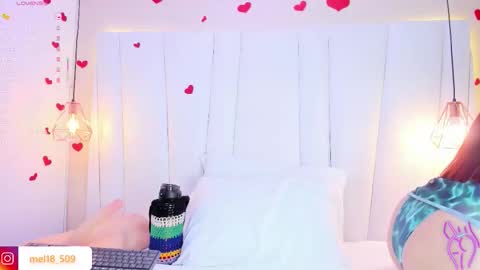 Melanie online show from October 18, 11:33 am