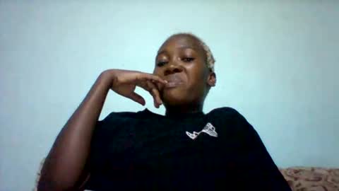 melaninndriping online show from October 27, 5:50 pm