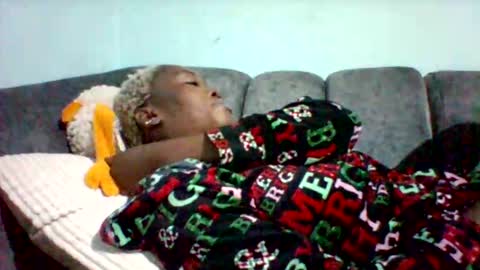 melaninndriping online show from November 7, 12:10 am