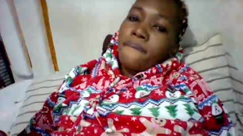 melaninndriping online show from November 28, 7:22 am