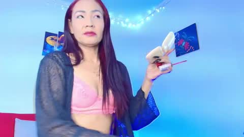 Snapshot of melannia_hills chatting on October 10, 10:36 am melannia_hills online show from October 10, 10:36 am