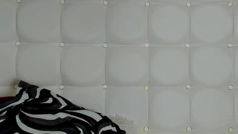 melanniebrown online show from February 8, 10:07 am