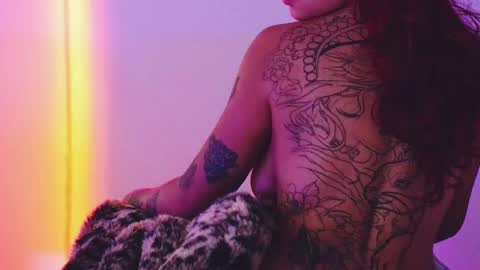 Snapshot of melanny_skies chatting on March 3, 10:31 pm Melanny online show from March 3, 10:31 pm