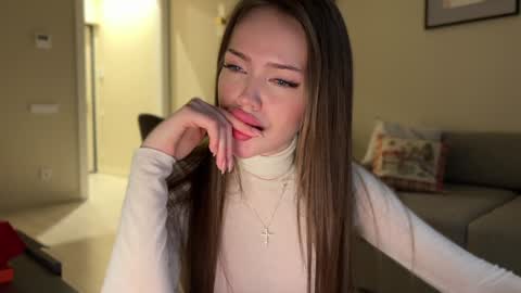 Snapshot of melanybunny chatting on January 17, 12:42 pm Adel online show from January 17, 12:42 pm