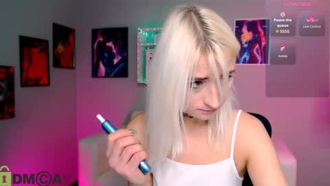 Melisa online show from November 18, 8:24 pm