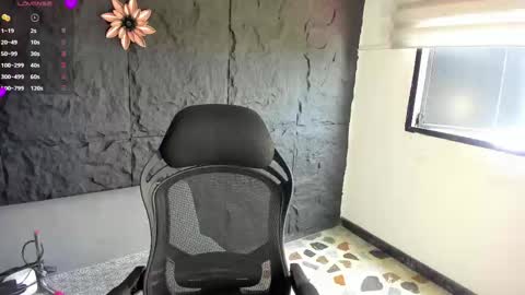 Melissa online show from October 25, 1:40 pm