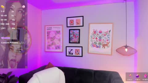 Snapshot of melissa_koster chatting on December 28, 2:11 am Melissa 3 online show from December 28, 2:11 am