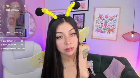 Snapshot of melissa_koster chatting on January 14, 8:20 am Melissa 3 online show from January 14, 8:20 am