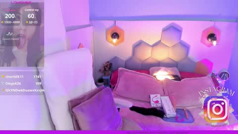 Snapshot of melissa_koster chatting on March 7, 3:40 am Melissa 3 online show from March 7, 3:40 am