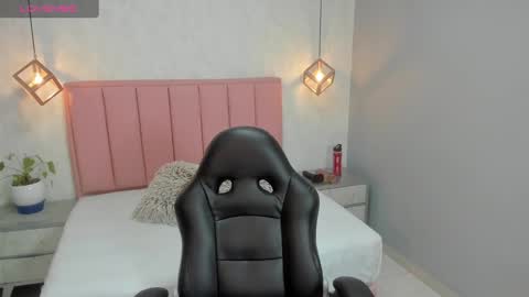    online show from October 10, 7:46 pm