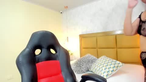    online show from October 17, 8:00 pm