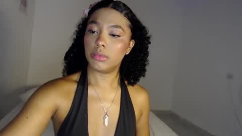 Snapshot of mell_rossi chatting on November 7, 8:14 am mell_rossi online show from November 7, 8:14 am