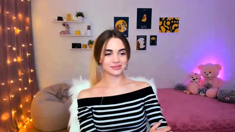 Tessa online show from December 17, 12:34 am