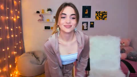 Tessa online show from December 25, 8:28 pm