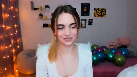 Tessa online show from February 13, 1:19 am