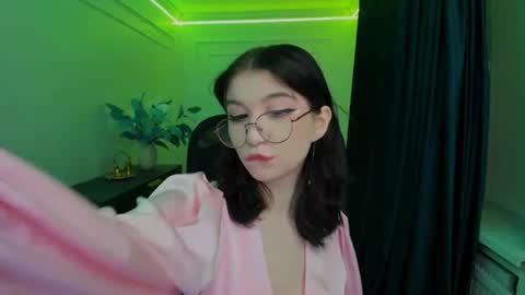 mellsawertyq online show from September 24, 8:23 pm