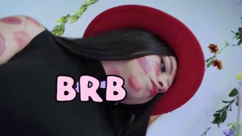  Leslie  online show from March 11, 2:40 pm