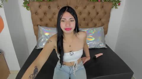 Snapshot of melody_hottt_ chatting on January 22, 12:38 pm Melody online show from January 22, 12:38 pm