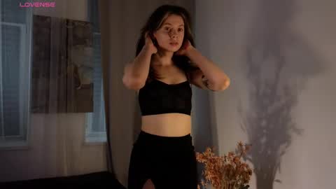 melody  online show from February 12, 5:48 pm