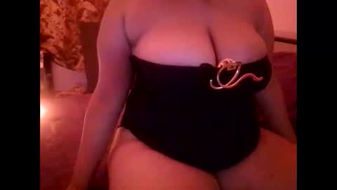 Snapshot of meltednorth6 chatting on November 22, 6:07 pm Merry online show from November 22, 6:07 pm