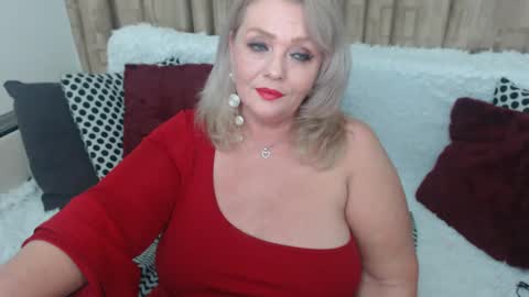 melyssamilfxxx online show from January 9, 6:15 pm