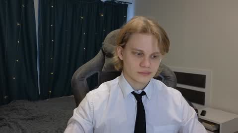 Mickey online show from December 15, 5:02 am