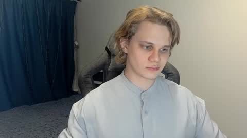 Mickey online show from December 19, 5:40 pm