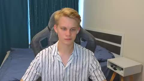 Mickey online show from October 18, 8:48 am