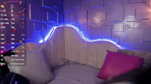    online show from January 8, 6:52 pm