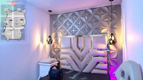    online show from September 21, 7:48 pm