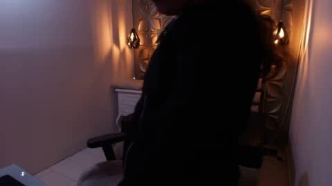    online show from September 28, 6:24 pm