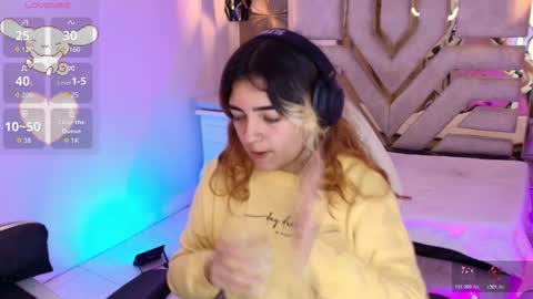    online show from November 6, 9:05 pm