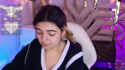    online show from November 12, 7:13 pm