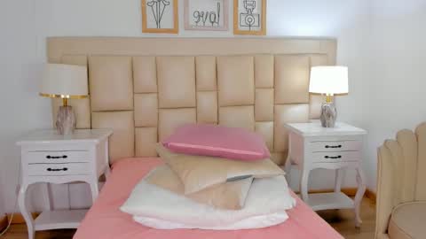   online show from December 21, 3:03 am