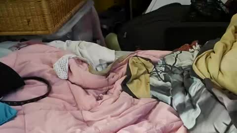 gurlnips online show from December 15, 10:07 am