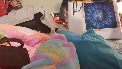 gurlnips online show from January 28, 8:47 am